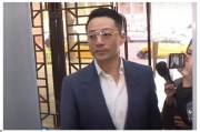 两个娱乐吃瓜博主,揭秘两位娱乐吃瓜博主背后的故事